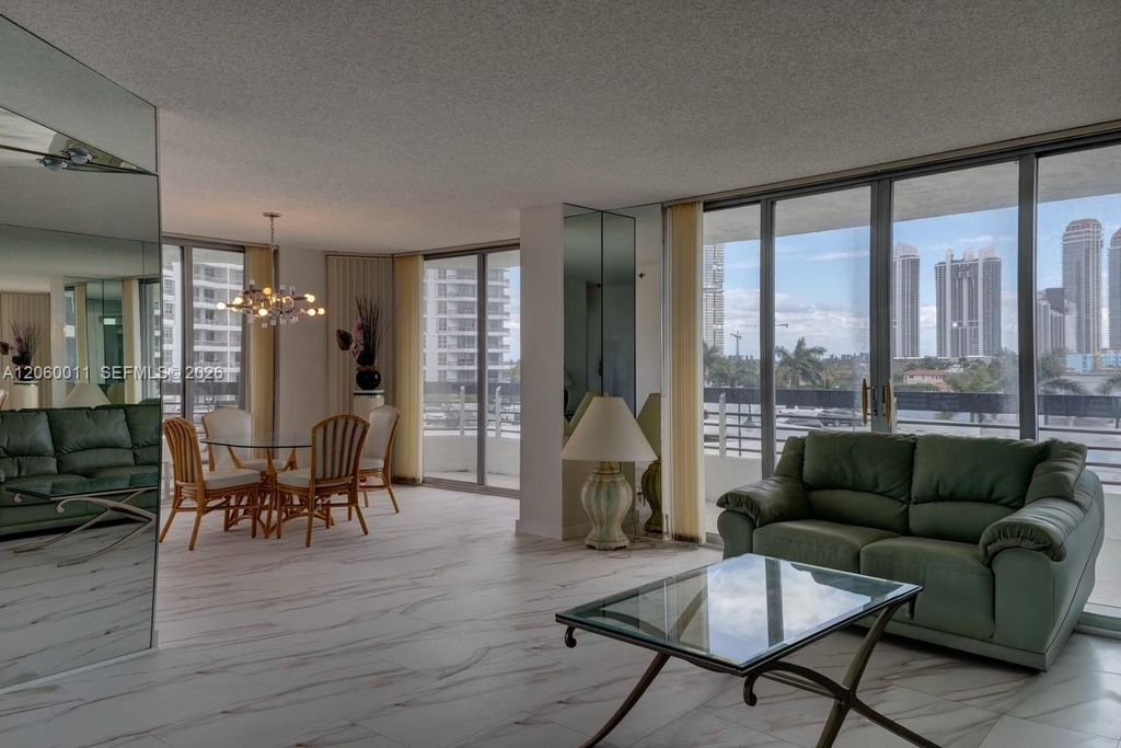 3600 Mystic Pointe Dr 613, Aventura, FL 33180