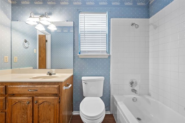 107 Elmore Drive, Woodway, TX 76712