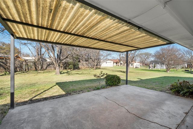 107 Elmore Drive, Woodway, TX 76712