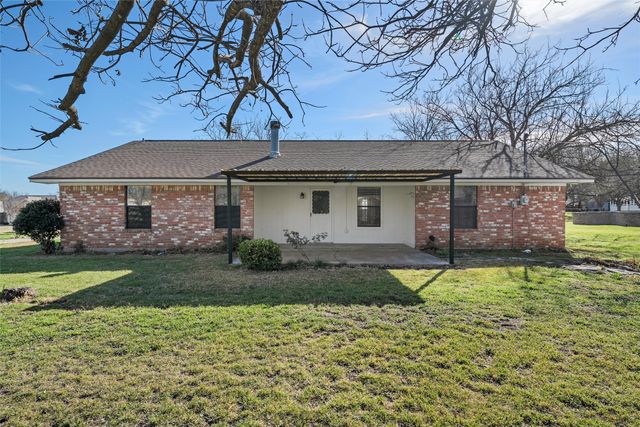 107 Elmore Drive, Woodway, TX 76712