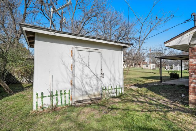 107 Elmore Drive, Woodway, TX 76712