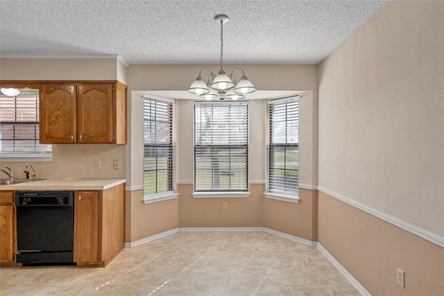 107 Elmore Drive, Woodway, TX 76712