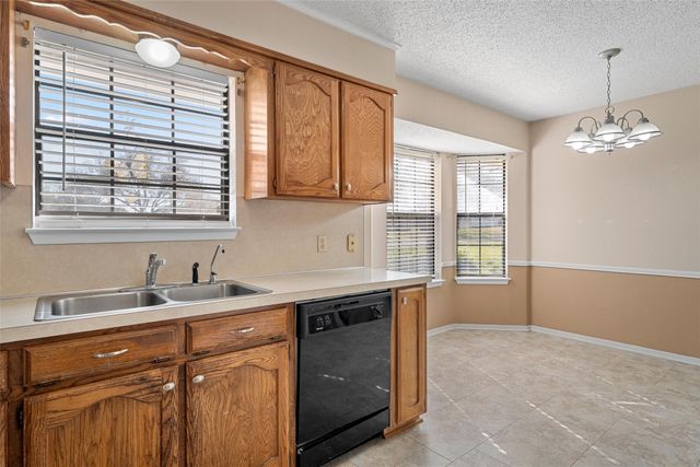 107 Elmore Drive, Woodway, TX 76712