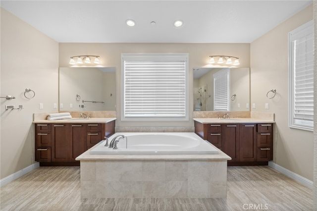 19 Hollyhock, Lake Forest, CA 92630