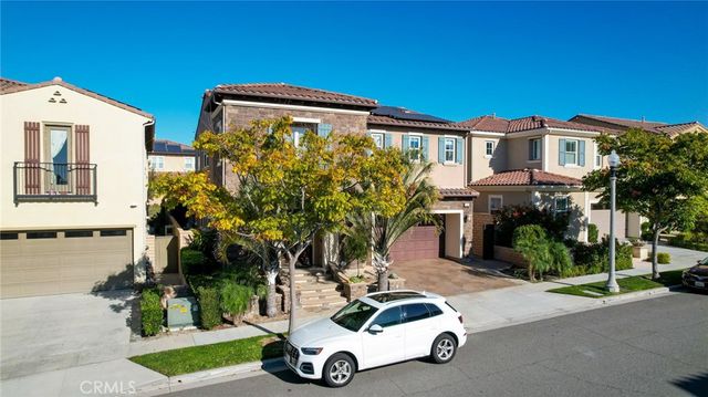 19 Hollyhock, Lake Forest, CA 92630