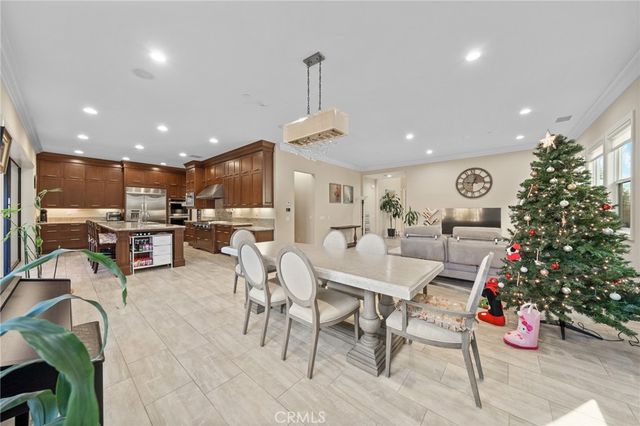 19 Hollyhock, Lake Forest, CA 92630