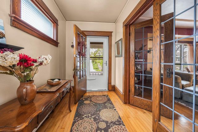 2171 61st STREET, Wauwatosa, WI 53213