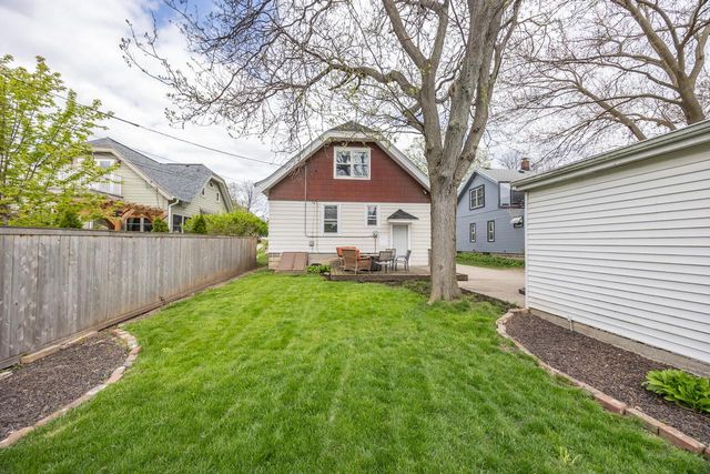 2171 61st STREET, Wauwatosa, WI 53213