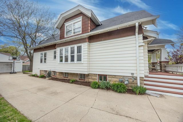 2171 61st STREET, Wauwatosa, WI 53213
