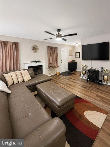 427 STONEBRIDGE BLVD, New Castle, DE 19720