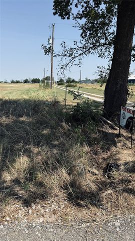 1235 County Road 1235, Point, TX 75472