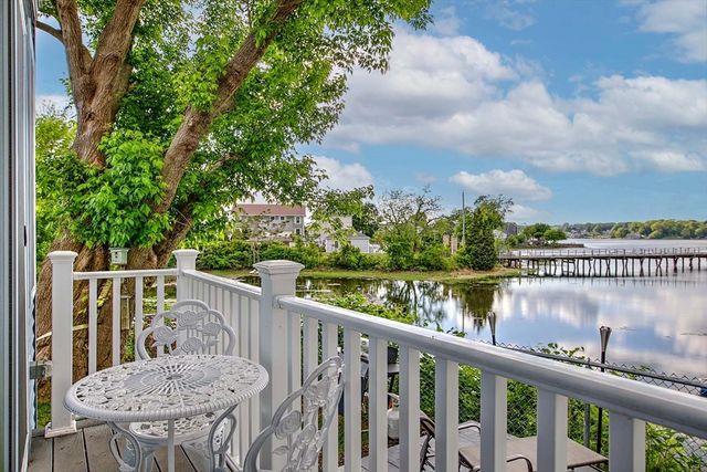 441 Ocean Grove Ave, Swansea, MA 02777