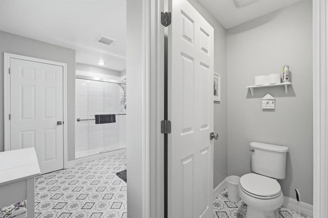 5655 NW Pine Trail Circle, Port St. Lucie, FL 34983