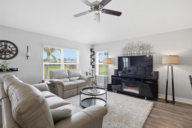 5655 NW Pine Trail Circle, Port St. Lucie, FL 34983