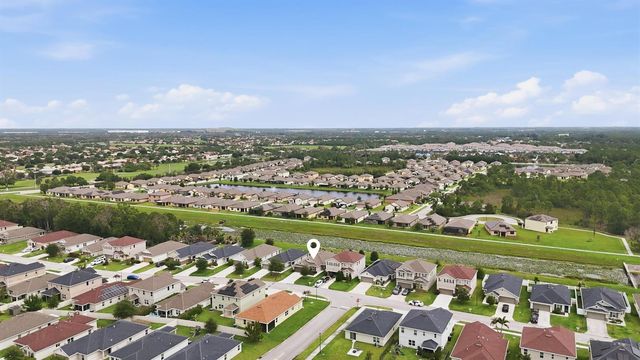 5655 NW Pine Trail Circle, Port St. Lucie, FL 34983