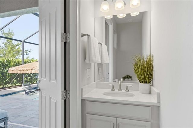 28033 Captiva Shell LOOP, Bonita Springs, FL 34135