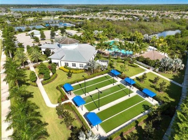 28033 Captiva Shell LOOP, Bonita Springs, FL 34135