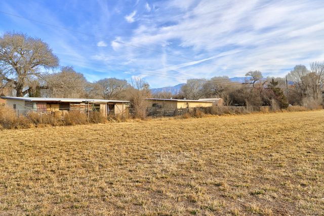 10119 Guadalupe Trail NW, Albuquerque, NM 87114