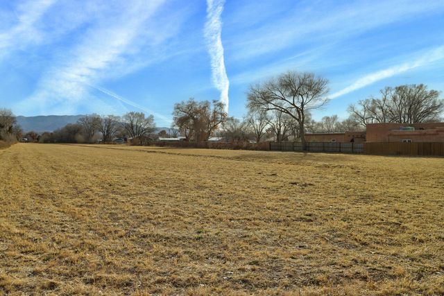 10119 Guadalupe Trail NW, Albuquerque, NM 87114