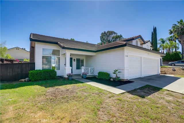 1480 Floral Park Street, Corona, CA 92881