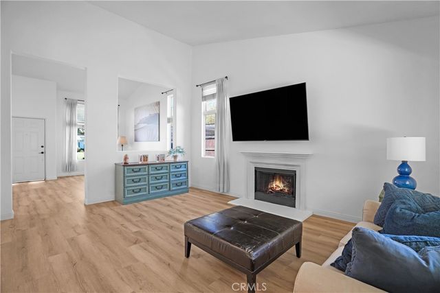 1480 Floral Park Street, Corona, CA 92881