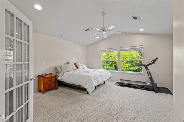 846 Schroeder Lane, Grants Pass, OR 97527