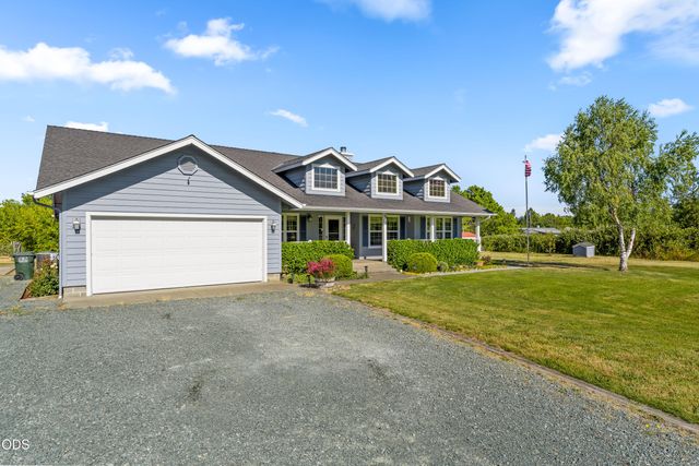846 Schroeder Lane, Grants Pass, OR 97527