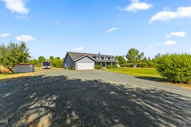 846 Schroeder Lane, Grants Pass, OR 97527