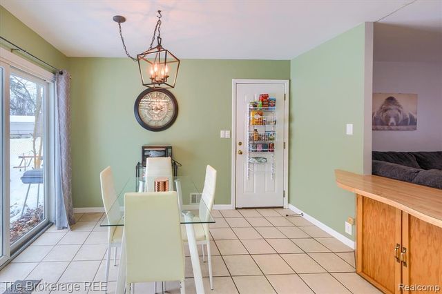 6155 Westdale Drive, Grand Blanc, MI 48439