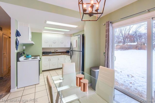 6155 Westdale Drive, Grand Blanc, MI 48439