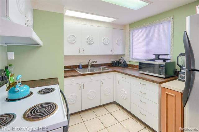 6155 Westdale Drive, Grand Blanc, MI 48439