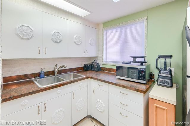 6155 Westdale Drive, Grand Blanc, MI 48439