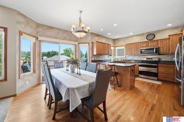 2200 Manitou Drive, Lincoln, NE 68521