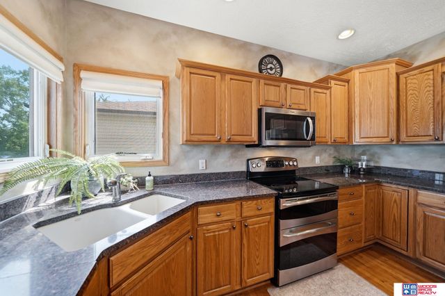 2200 Manitou Drive, Lincoln, NE 68521