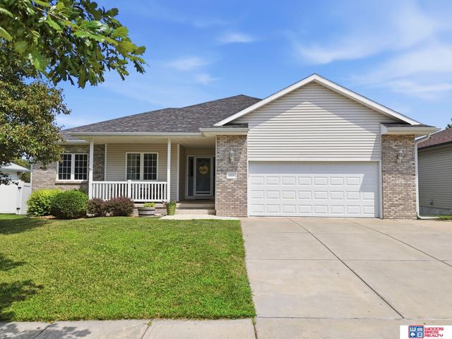 2200 Manitou Drive, Lincoln, NE 68521