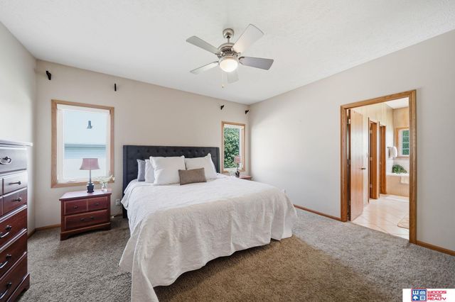 2200 Manitou Drive, Lincoln, NE 68521