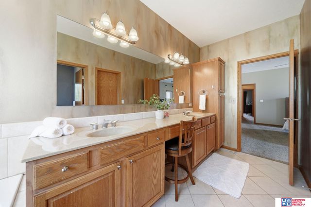 2200 Manitou Drive, Lincoln, NE 68521