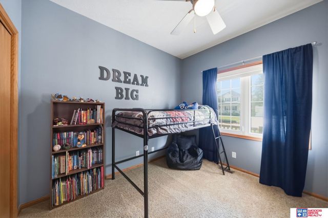 2200 Manitou Drive, Lincoln, NE 68521
