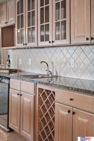 2200 Manitou Drive, Lincoln, NE 68521