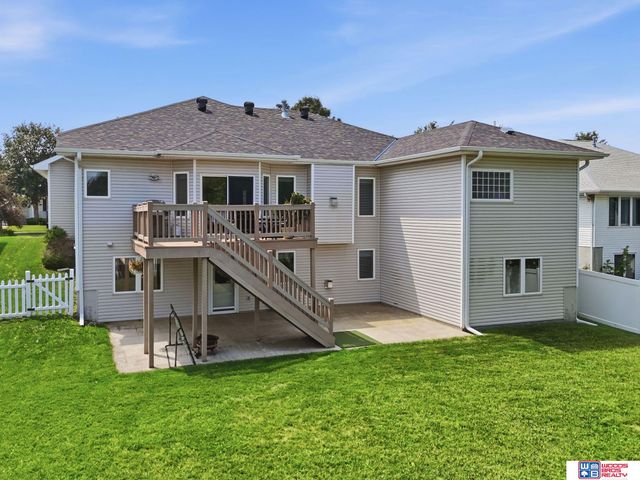 2200 Manitou Drive, Lincoln, NE 68521