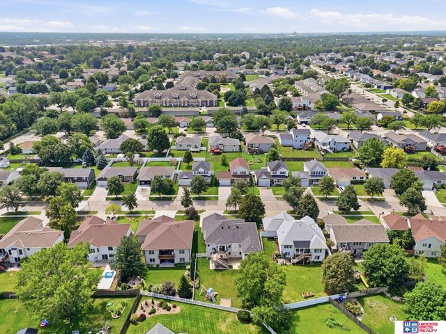 2200 Manitou Drive, Lincoln, NE 68521