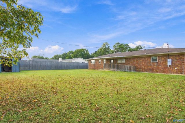 1405 W Washington Street, Athens, AL 35611