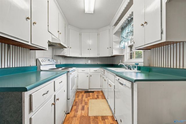 1405 W Washington Street, Athens, AL 35611