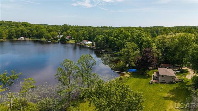 1400 Lakeview Drive, Manchester Twp, MI 49287