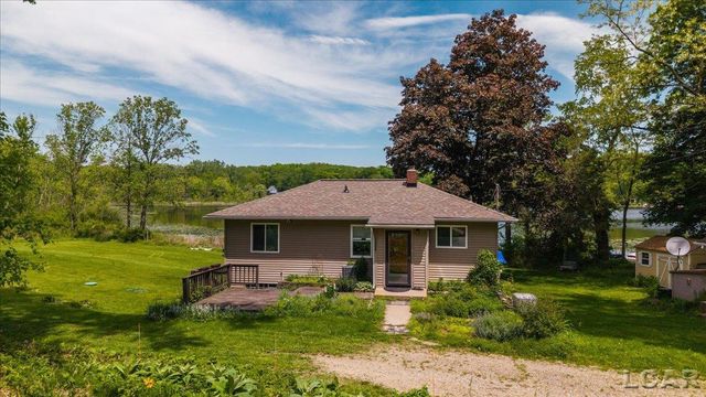 1400 Lakeview Drive, Manchester Twp, MI 49287