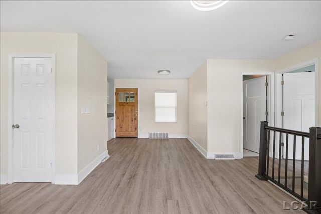 1400 Lakeview Drive, Manchester Twp, MI 49287