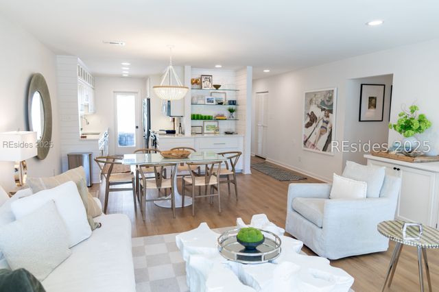 17 Lawton Dr Apt 164, Hilton Head Island, SC 29928