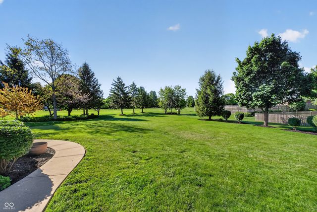 1426 Stonemill Circle S, Carmel, IN 46032