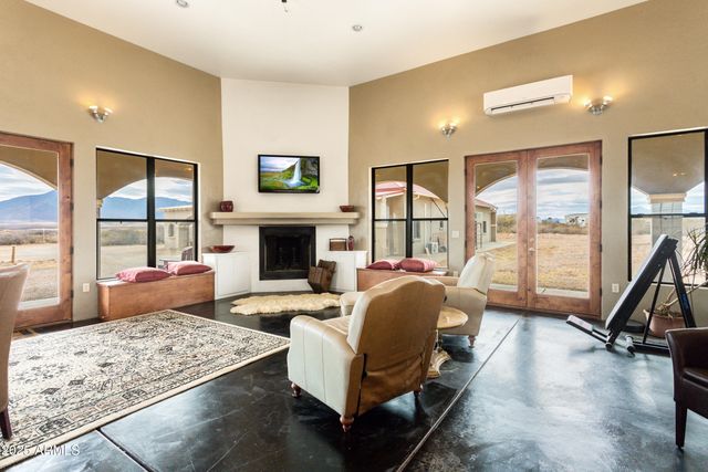 2076 W Tierra Contenta Trail, Bisbee, AZ 85603