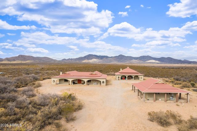 2076 W Tierra Contenta Trail, Bisbee, AZ 85603